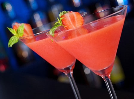 strawberry daiquiri cocktails in glasses
