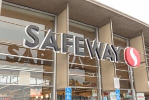 Safeway supermarket sign