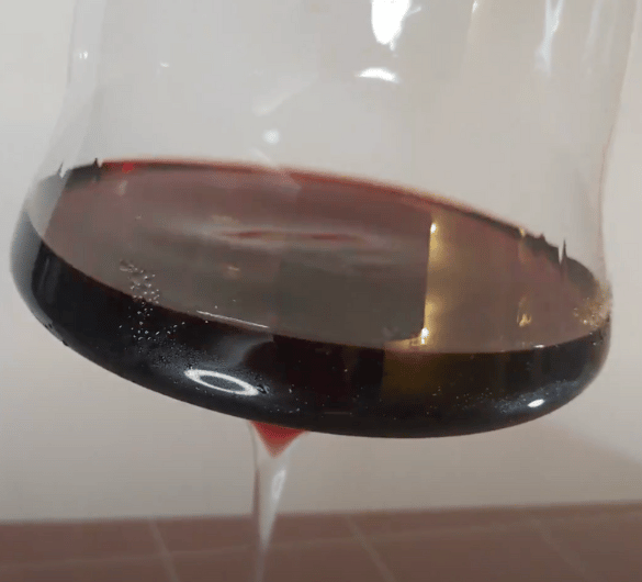 Pinot Noir color in glass