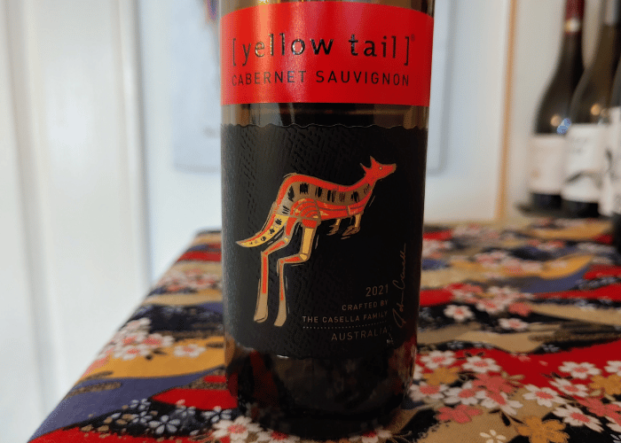 Yellow Tail bottle label