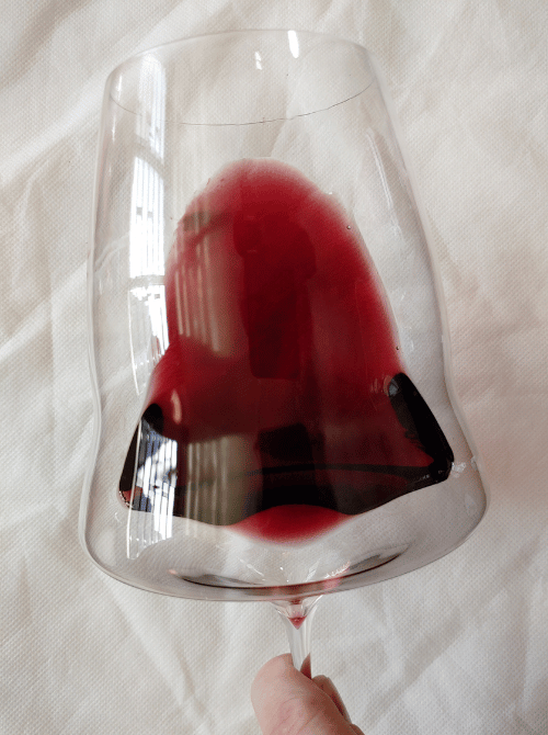 wine color in glass